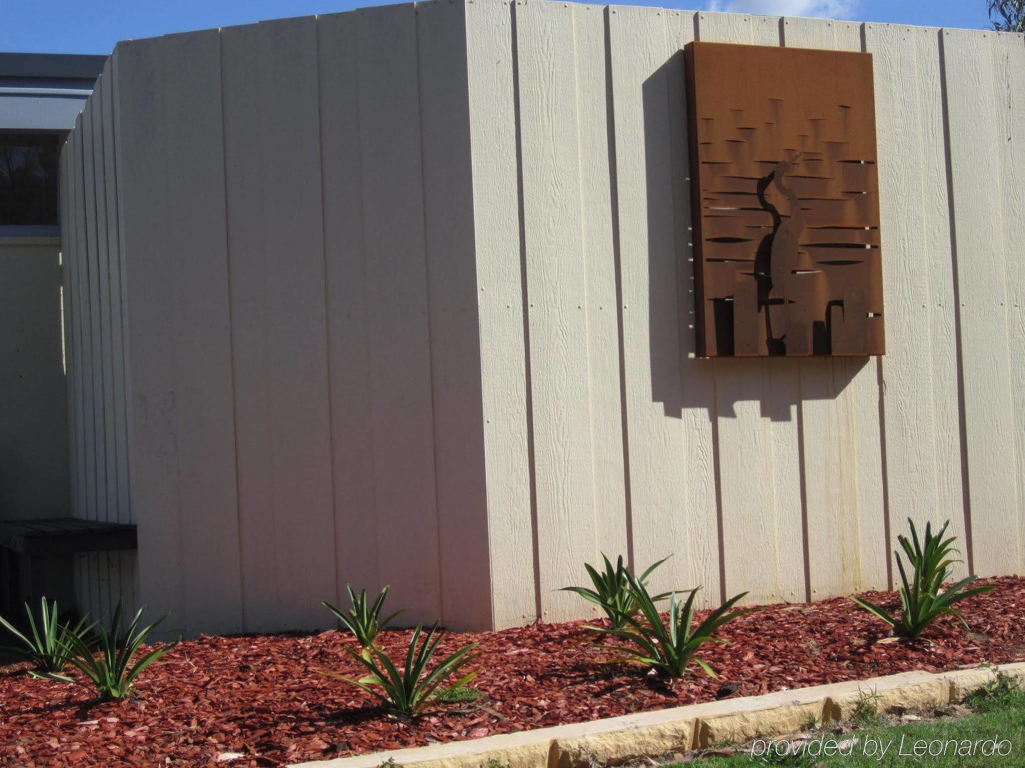 William Macintosh Motor Lodge Наракорт Екстериор снимка