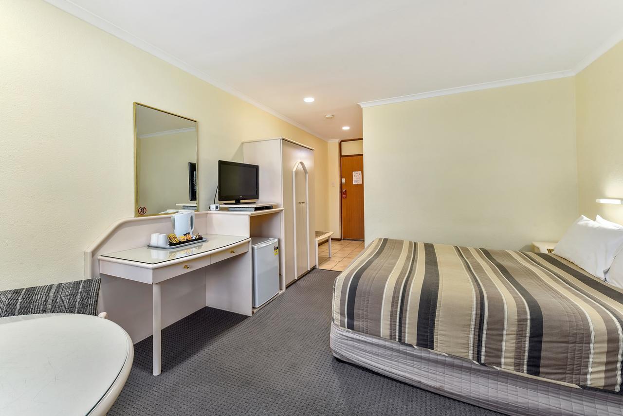 William Macintosh Motor Lodge Наракорт Екстериор снимка